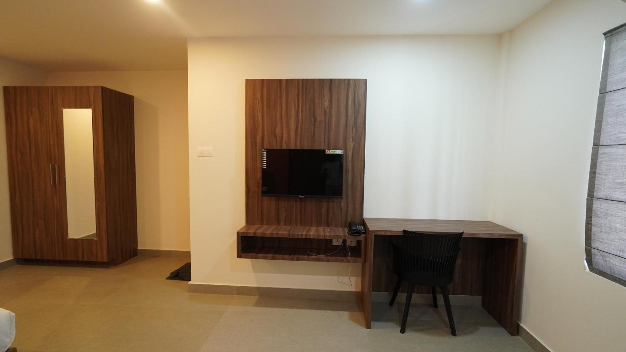 Hotel Hive Inn - Kozhikode Bagian luar foto
